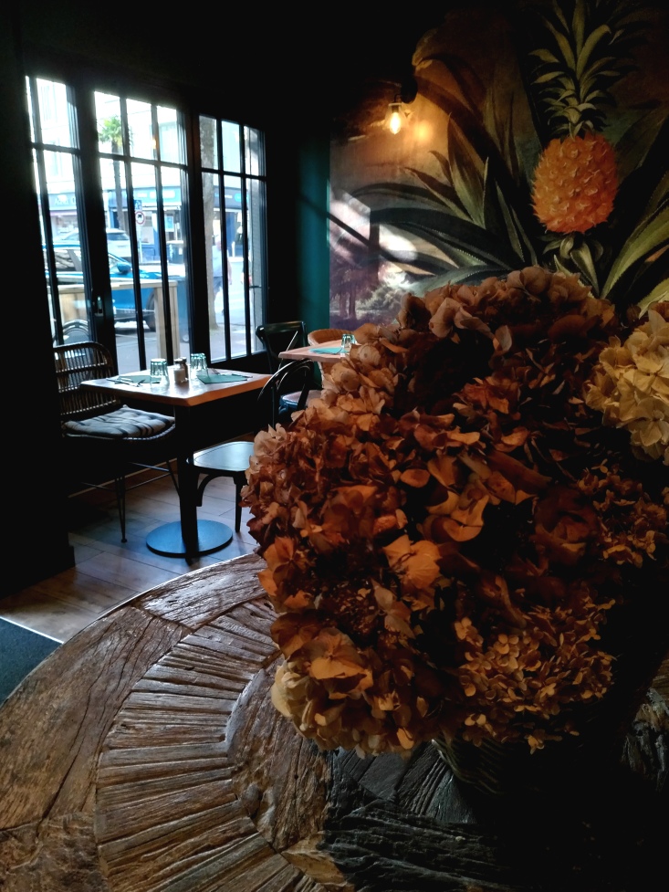 Crêperie Lorient - La Grange - Salle à l'avant -