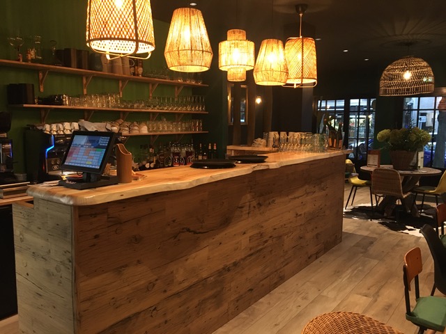 Crêperie Lorient La Grange Bar et boissons, café, thé, lait ribot, vins, cidres, champagne, coca, jus de fruits, bières, eau gazeuse, eau pétillante